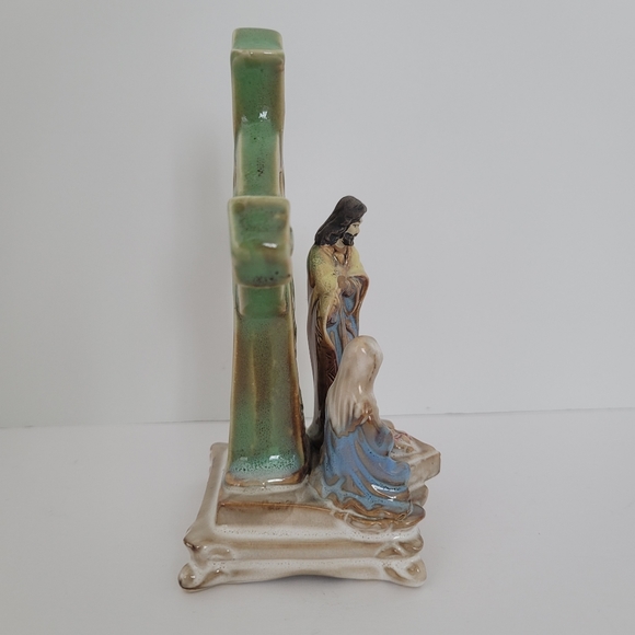 Vintage Porcelain Nativity Scene with Cross 6” Tall - Picture 4 of 9